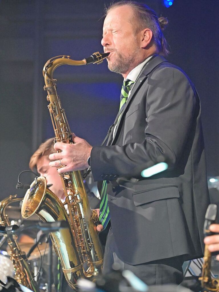 Ein Feuerwerk an Emotionen bereitete die Kilian Heitzler Band mit Mariam Chakly und Rainer Lenz den Gsten bei Nacht der Film-Musik, zu der Kiwanis and Friends in Emmendingen eingeladen hatten.