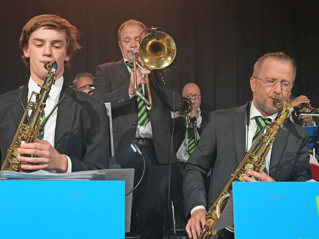 Ein Feuerwerk an Emotionen bereitete die Kilian Heitzler Band mit Mariam Chakly und Rainer Lenz den Gsten bei Nacht der Film-Musik, zu der Kiwanis and Friends in Emmendingen eingeladen hatten.