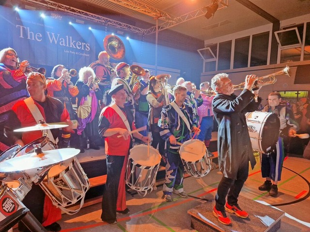 24 &quot;Oldies&quot; fanden sich unte...erste, das die Gugge-Brass-Band hatte.  | Foto: Michelle Gntert