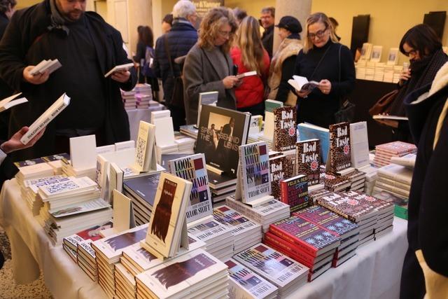 Wenn Literatur Menschen zusammenbringt: Ein Tag auf der Buch Basel