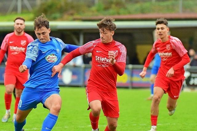 Beim 6:2-Sieg des FC Denzlingen II fallen vier Tore innerhalb von zehn Minuten