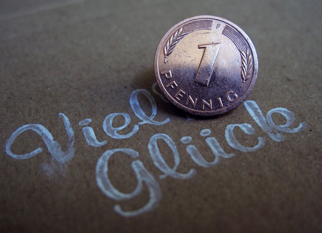 Geld macht nicht gl&uuml;cklich, doch Armut macht h&auml;ufig ungl&uuml;cklich.  | Foto: picture alliance / dpa