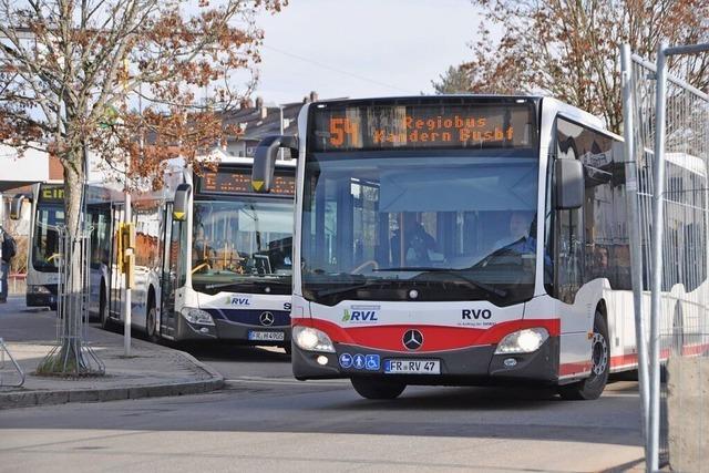 Landratsamt Lrrach reagiert auf Kritik aus dem Markgrflerland am neuen Buskonzept