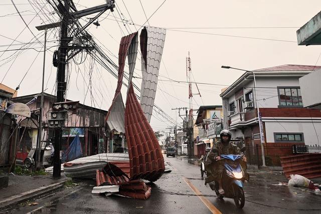 Taifun wütet auf Philippinen - Acht Tote