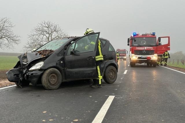 Feuerwehr Staufen simuliert fr Herbstbung schweren Unfall