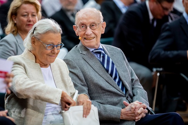 "Der Tod von Helga Reuter ist ein gro&...uuml;r uns als Stiftung" (Archivbild).  | Foto: Christoph Soeder/dpa