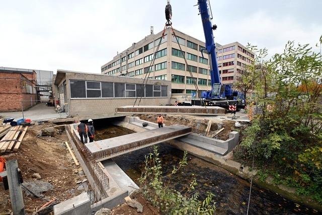 So entsteht die neue Brcke ber dem Freiburger Rossgsslebach im Industriegebiet-Nord