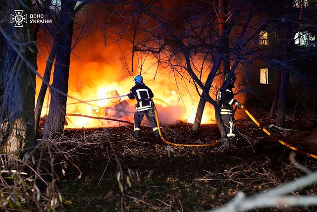 Sumy wird immer h&auml;ufiger Ziel russischer Angriffe. (Archivbild)  | Foto: Uncredited/Ukrainian Emergency Service/AP