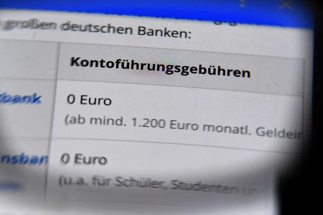 Unzulässige Bankgebühren - Was bekommen Kunden zurück?