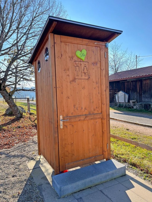 ko-Toilette auf dem Wanderparkplatz Raitenbuch  | Foto: Lina Boegel