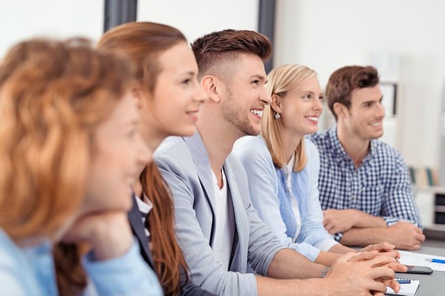 &#8230; theoretischem Unterricht an den beruflichen Schulen.  | Foto: contrastwerkstatt (stock.adobe.com)