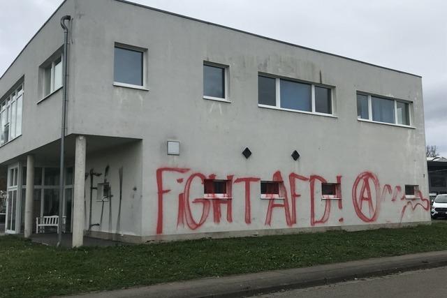 Tter besprhen Veranstaltungssttte von AfD-Vortrag in Breisach noch vor der Demo