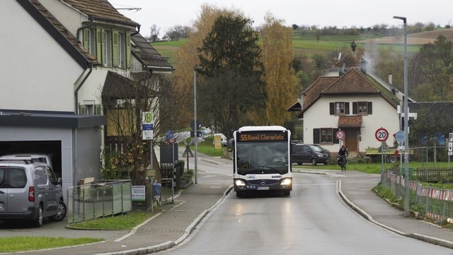 Rmmingen will die Bushaltestelle an d...nn als Linie 200 &#8211; dort halten.   | Foto: Herbert Frey