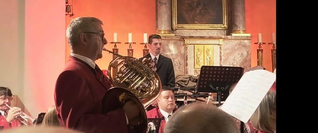 Der Musikverein Rheinlust Istein in der Kirche St. Michael  | Foto: Birger STchele