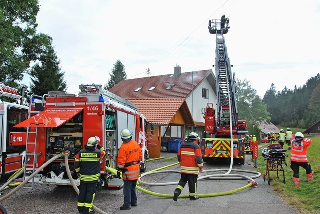 Die Feuerwehr Herrischried bei der groen Herbstabschlussprobe im Oktober  | Foto: Ralph Fautz