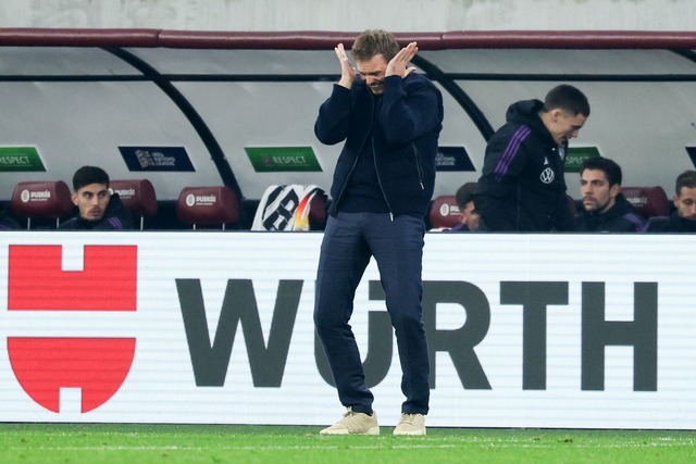 Bundestrainer Julian Nagelsmann sah ei...als am Samstag beim berauschenden 7:0.  | Foto: Christian Charisius/dpa