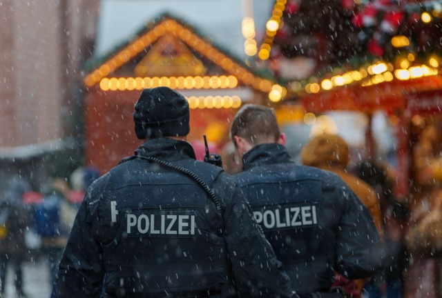 Mit mehr Polizeipr&auml;senz und spezi...ml;gliche Straftaten vor. (Archivbild)  | Foto: Andreas Arnold/dpa