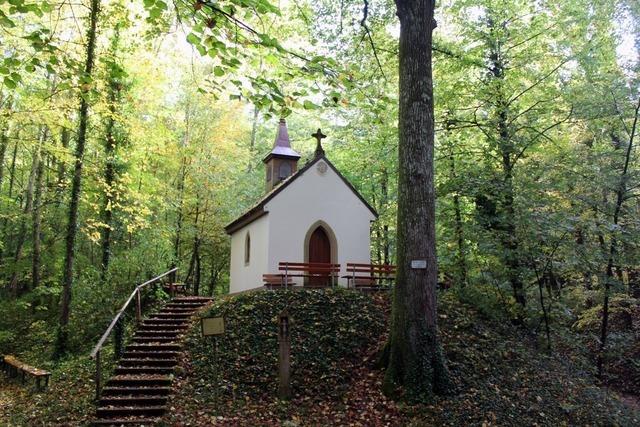 Die Servatiuskapelle in Pfaffenweiler: Servatius soll die Winzer vor Unheil verschonen