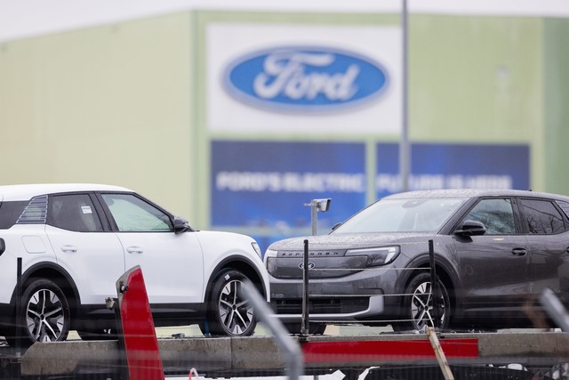 Insgesamt peilt Ford in Europa den Abb...tannien und 300 in anderen EU-Staaten.  | Foto: Rolf Vennenbernd/dpa