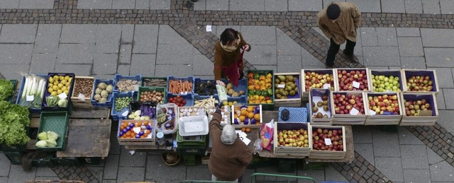 Marktstnde mssen wegen des Umbaus de..., die damit erstmals Marktstrae wird.  | Foto: Helmut Seller