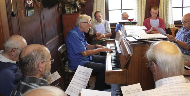 Probe des Mnnergesangvereins Harmonie Schollach im Vereinslokal Bierhaus.  | Foto: Gert Brichta