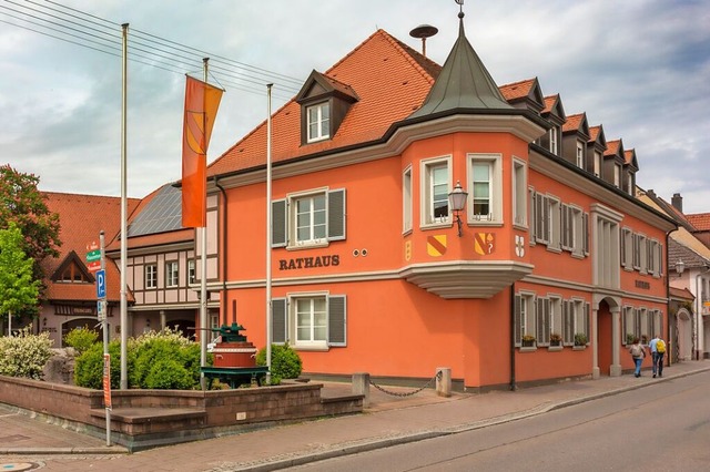 Ihringen soll fr den Gemeinsamen Guta.... Das Foto zeigt das Ihringer Rathaus.  | Foto: Hubert Gemmert