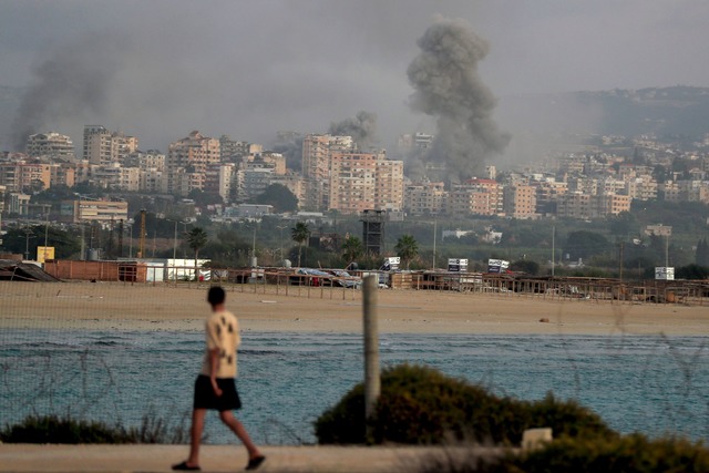 Erneut greift Israel die libanesische Hafenstadt Tyrus an. (Archivbild)  | Foto: Mohammed Zaatari/AP/dpa