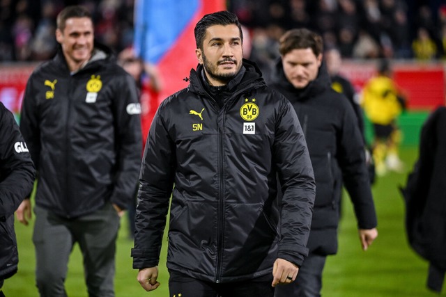 Zuversichtlich: BVB-Trainer Nri Sahin  | Foto: Harry Langer (dpa)