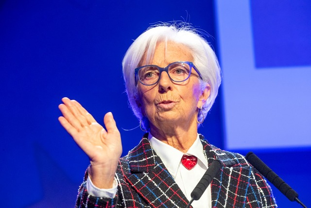 EZB-Pr&auml;sidentin Christine Lagarde sieht einen Handlungsdruck in Europa.  | Foto: Helmut Fricke/dpa