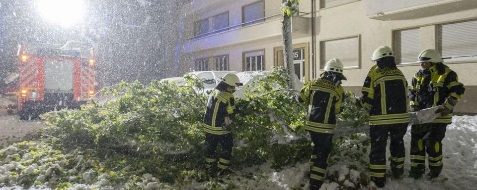 Verkehr und Feuerwehr: So hat der Wintereinbruch das Markgrflerland getroffen