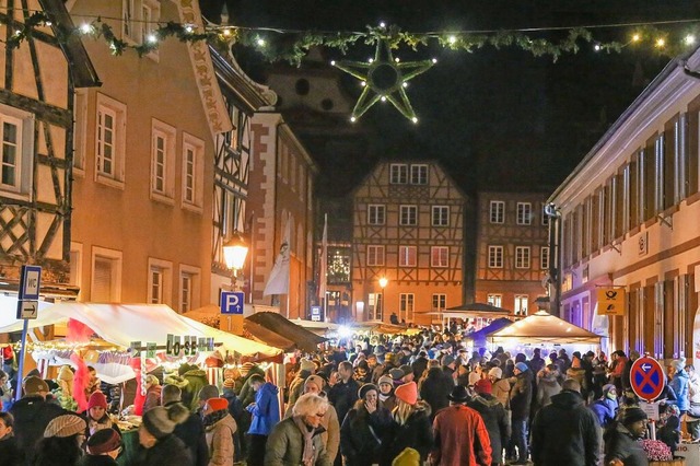 Der Weihnachtsmarkt in der Ettenheimer Altstadt  | Foto: Sandra Decoux