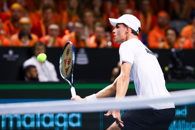 Daniel Altmaier konnte das deutsche Tennis-Team nicht in F&uuml;hrung bringen.  | Foto: Frank Molter/dpa