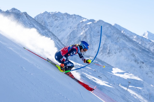 US-Star Mikaela Shiffrin war im Slalom von Gurgl wieder mal nicht zu schlagen.  | Foto: Expa/Johann Groder/APA/dpa