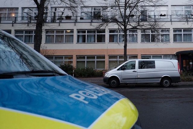 In einem Berliner Seniorenheim soll ei...t einer Machete schwer verletzt haben.  | Foto: J&ouml;rg Carstensen/dpa