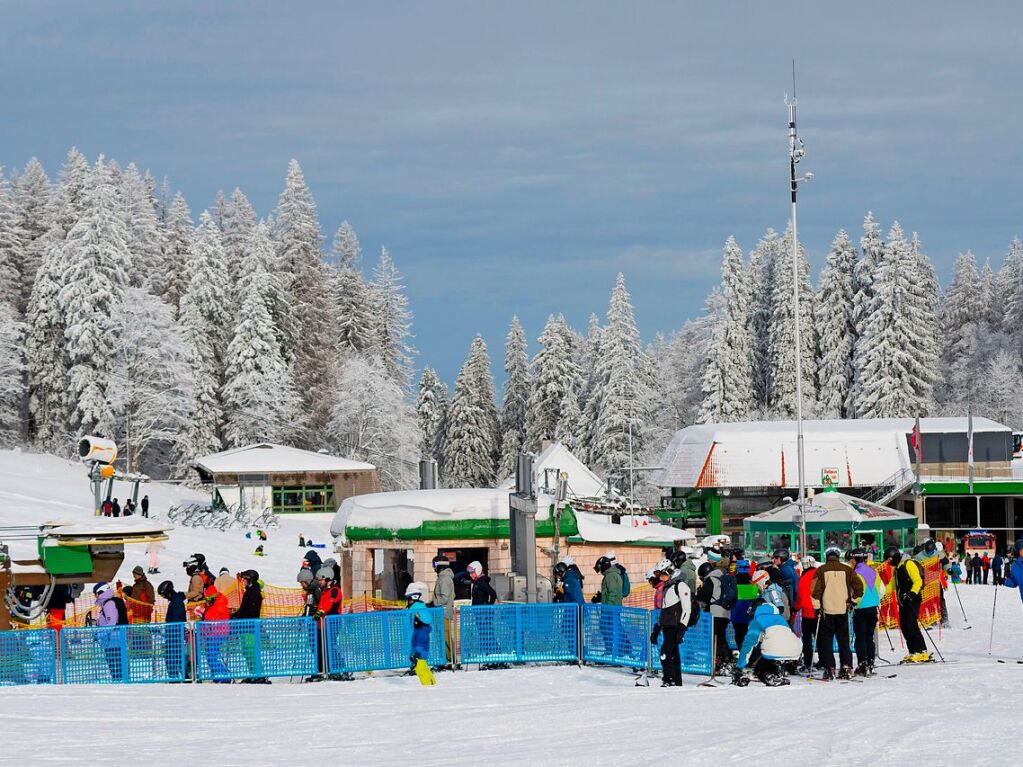 Reges Treiben am Resilift auf dem Feldberg.