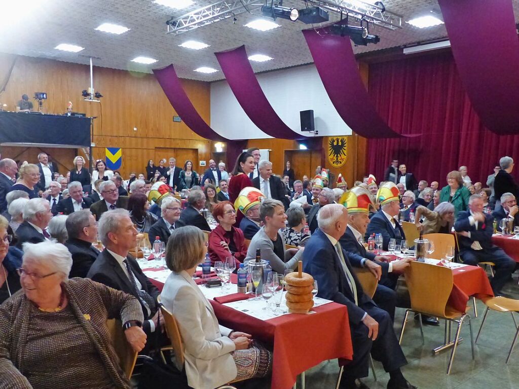 Vier Stunden lang sorgten die Akteure der Breisacher Narren, der Festspiele und der CDU fr Heiterkeit in der Breisacher Stadthalle mit rund 400 Zuschauern.