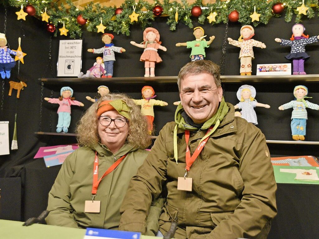 Der Weihnachtsmarkt in der Ravennaschlucht hat erffnet – pnktlich dazu fiel Schnee.