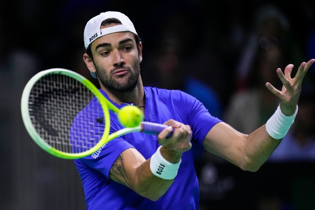 Matteo Berrettini brachte Italien gegen die Niederlande in F&uuml;hrung.  | Foto: Manu Fernandez/AP