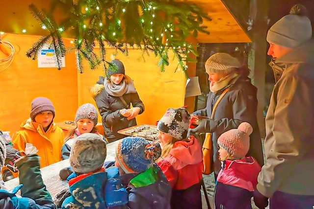 Viel Betrieb am gemeinsamen Sternenmar...e und der Grafenhausener Grundschule.   | Foto: Wilfried Dieckmann