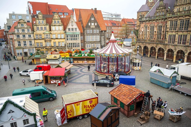 Bei milden Temperaturen &ouml;ffnen vi...auml;rkte in Deutschland. (Archivbild)  | Foto: Sina Schuldt/dpa