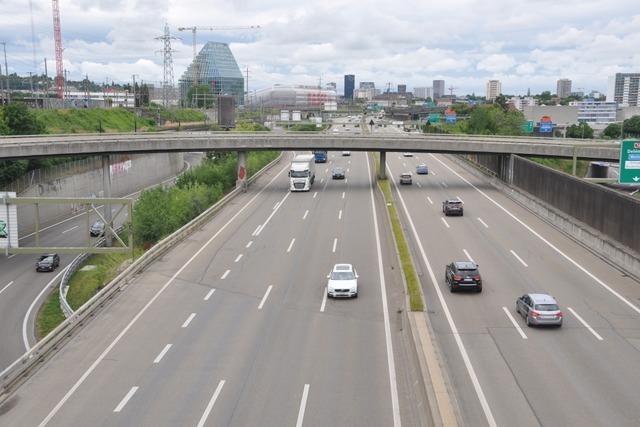 Schweizer sagen Nein zu Autobahn-Ausbau - auch Basel und der Rheintunnel sind betroffen