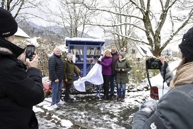 Nun hat auch Freiburg-Littenweiler einen ffentlichen Bcherschrank