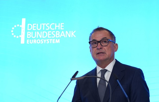 Bundesbank-Pr&auml;sident Joachim Nage... die schwache Wirtschaft (Archivbild).  | Foto: Marcus Brandt/dpa