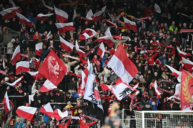 Fans des SC Freiburg am vergangenen So...SC Freiburg und dem FC Bayern Mnchen.  | Foto: Achim Keller