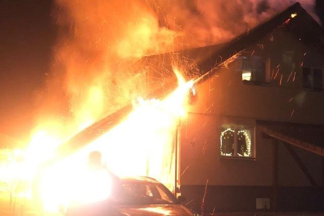 Ursache fr den Silvesterbrand in Hausen war ein Feuerwerkskrper