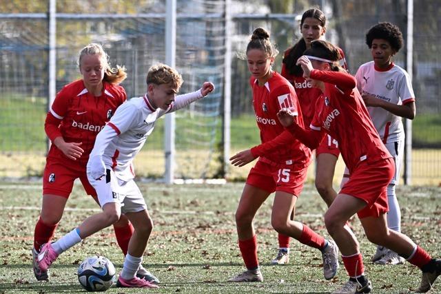 Warum die U-17-Juniorinnen des SC Freiburgs in einer Jungenliga kicken