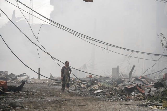 Der Krieg hat im Libanon in vielen D&ouml;rfern zu Zerst&ouml;rung gef&uuml;hrt.  | Foto: Bilal Hussein/AP