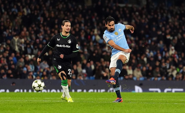 Das Tor von Ilkay G&uuml;ndogan (r) reichte nicht zum Sieg.  | Foto: Martin Rickett/PA Wire/dpa