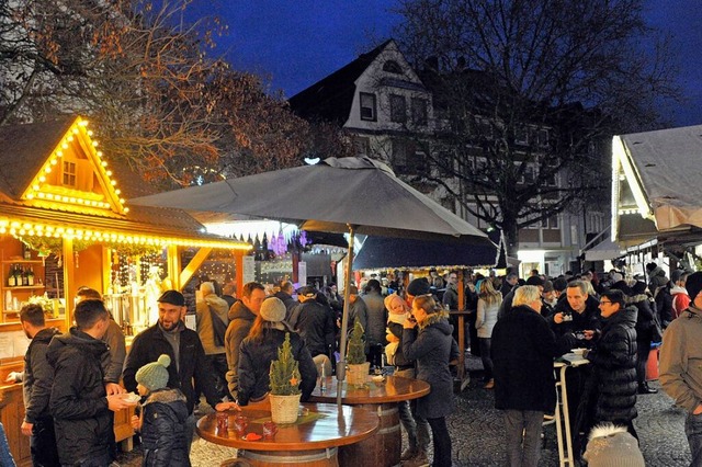 Der Adventstreff auf dem Lahrer Schlossplatz  | Foto: Endrik Baublies