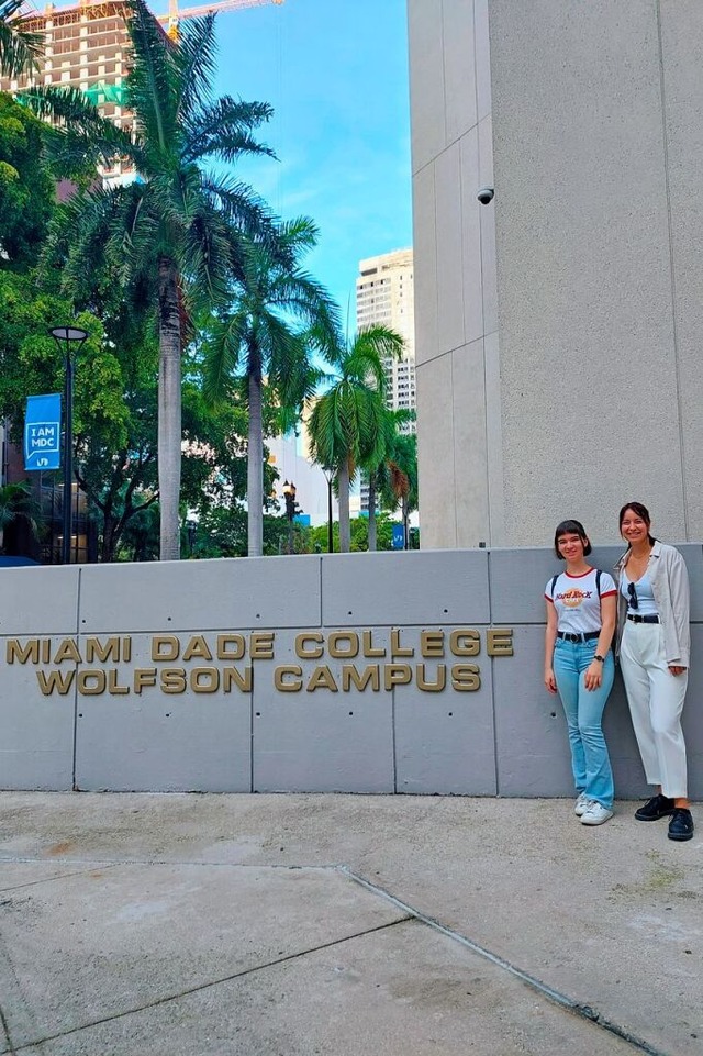 Nina und Raphaela auf dem Wolfson Campus des Miami Dade Colleges.  | Foto: BZ